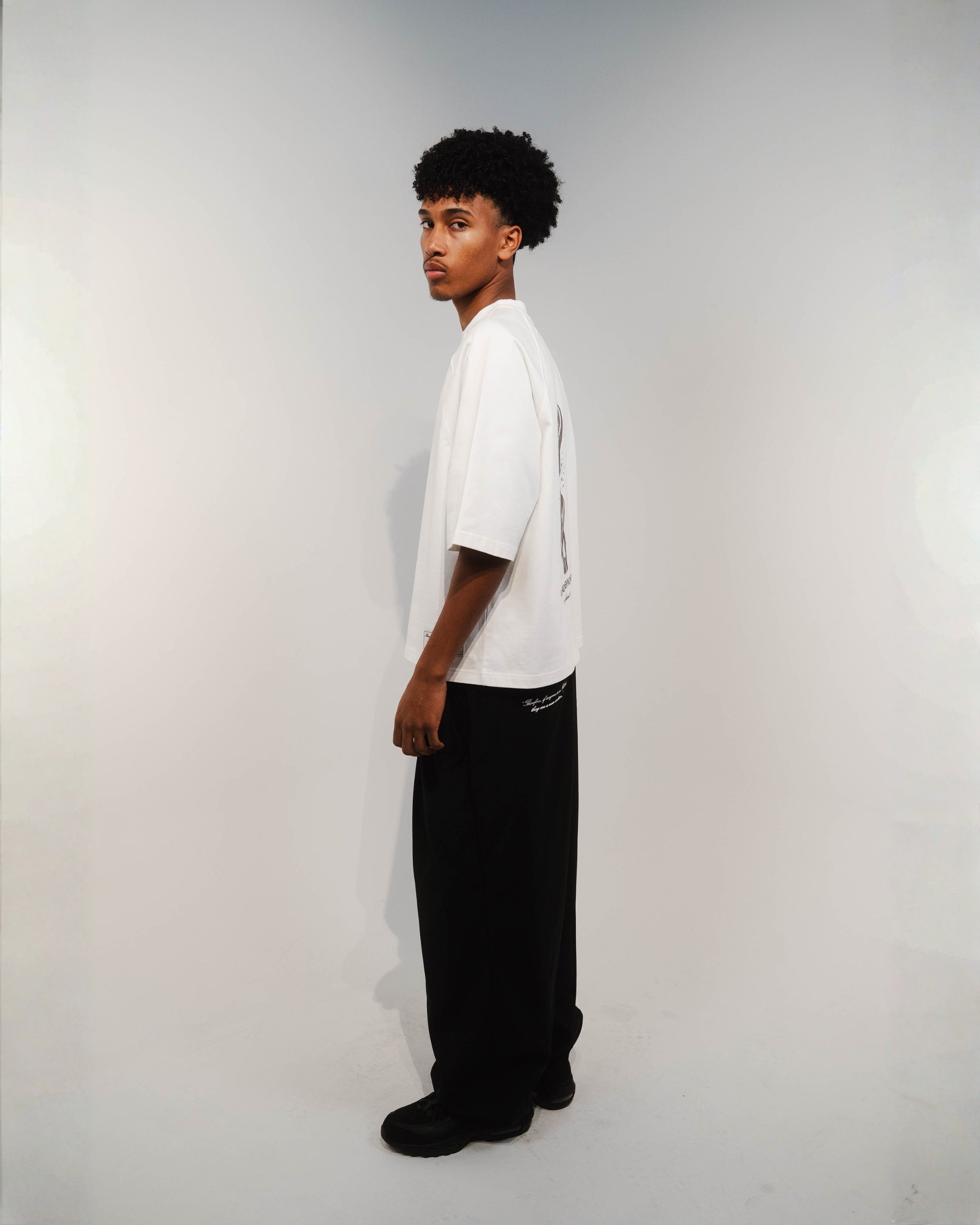 "IDENTITY" WHITE PLEATED PANTS